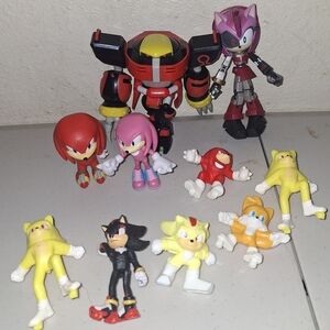 Sonic Character Figure Pack - Red, Pink, Yellow, Black